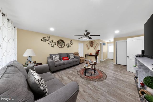 2650 GRENDON DR, Wilmington, DE 19808