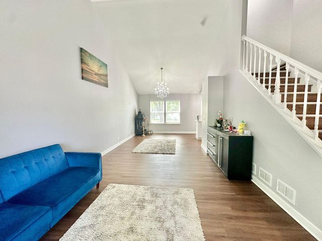 1384 Marble Hill Drive, Lake Zurich, IL 60047