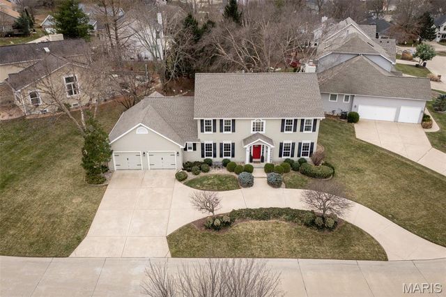 37 Ravens Pointe, Lake St Louis, MO 63367