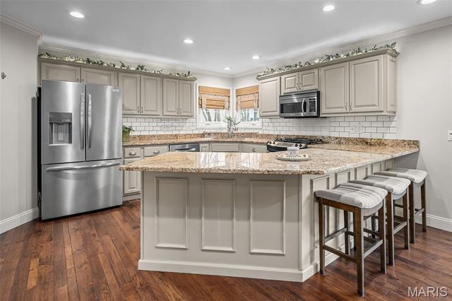 37 Ravens Pointe, Lake St Louis, MO 63367