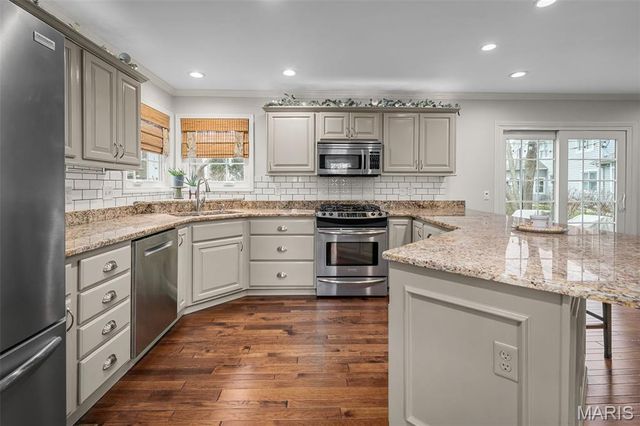 37 Ravens Pointe, Lake St Louis, MO 63367