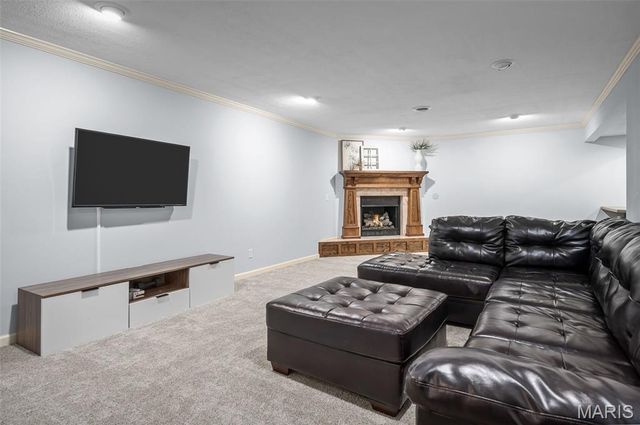 37 Ravens Pointe, Lake St Louis, MO 63367