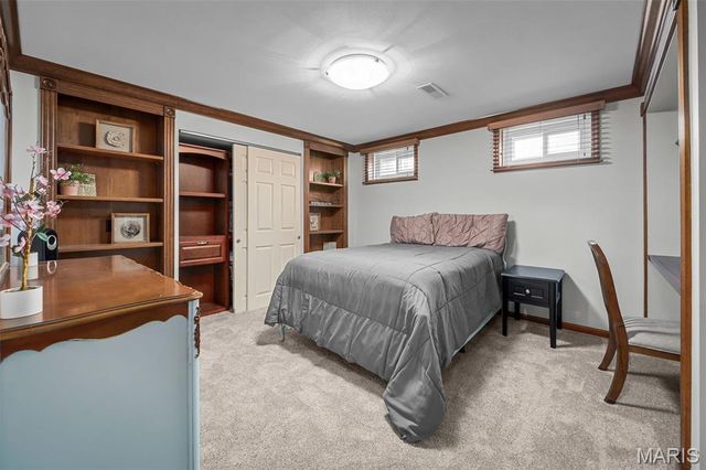 37 Ravens Pointe, Lake St Louis, MO 63367