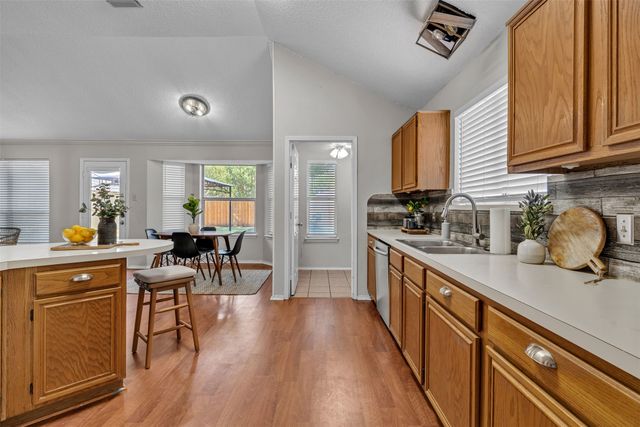 2741 White Oak Drive, Grand Prairie, TX 75052