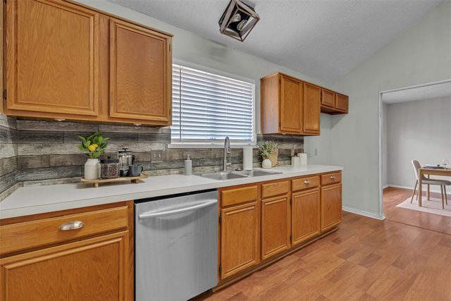 2741 White Oak Drive, Grand Prairie, TX 75052