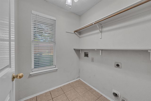 2741 White Oak Drive, Grand Prairie, TX 75052
