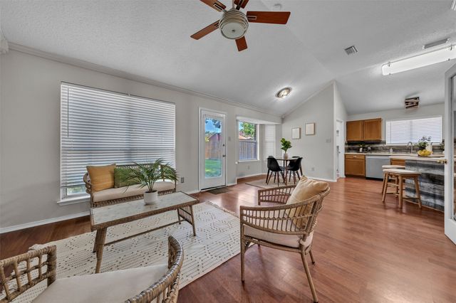 2741 White Oak Drive, Grand Prairie, TX 75052