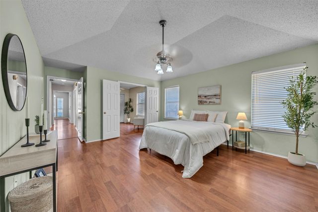 2741 White Oak Drive, Grand Prairie, TX 75052
