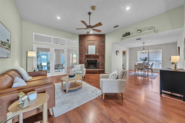 2741 White Oak Drive, Grand Prairie, TX 75052