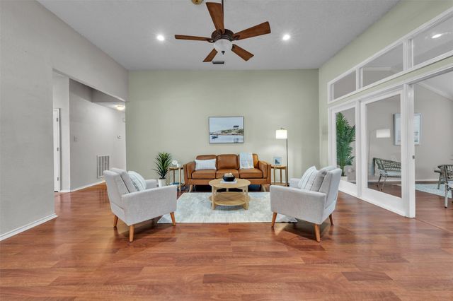 2741 White Oak Drive, Grand Prairie, TX 75052