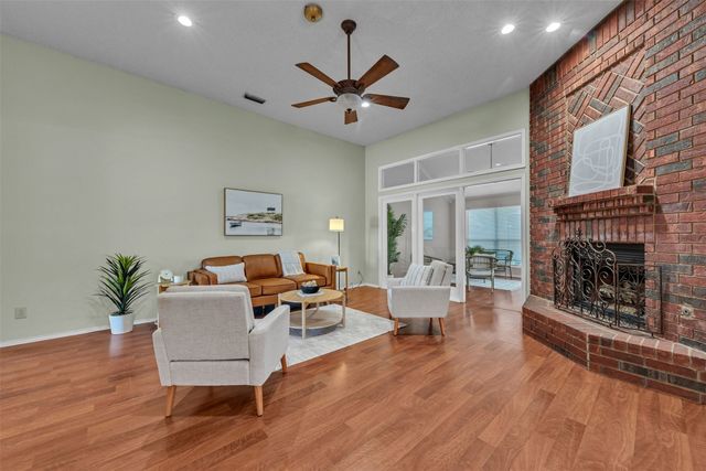 2741 White Oak Drive, Grand Prairie, TX 75052