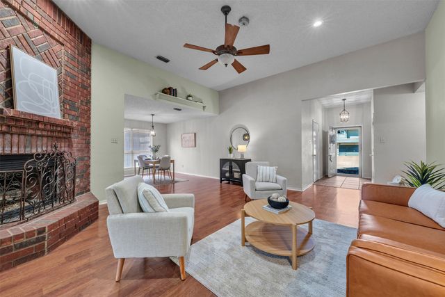 2741 White Oak Drive, Grand Prairie, TX 75052