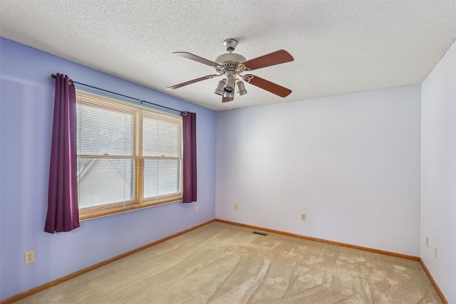 1070 50th Street 4E, West Des Moines, IA 50266