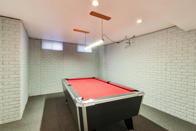 1070 50th Street 4E, West Des Moines, IA 50266