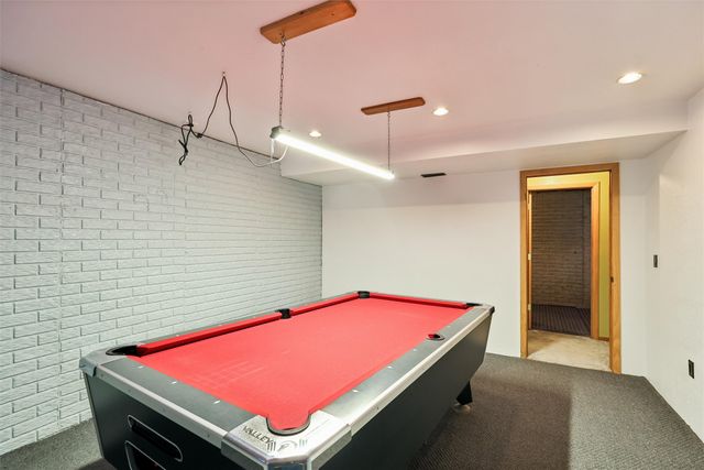 1070 50th Street 4E, West Des Moines, IA 50266