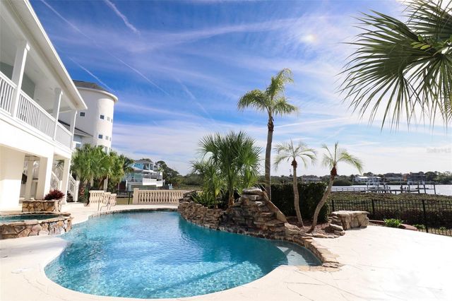 504 HILLSBOROUGH STREET, Palm Harbor, FL 34683