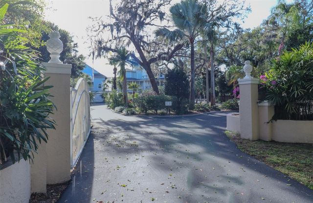 504 HILLSBOROUGH STREET, Palm Harbor, FL 34683