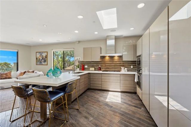 346 Y Place, Laguna Beach, CA 92651