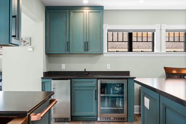 525 Fifth Street, Traverse City, MI 49684