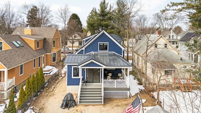 525 Fifth Street, Traverse City, MI 49684
