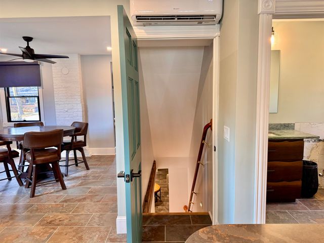 525 Fifth Street, Traverse City, MI 49684