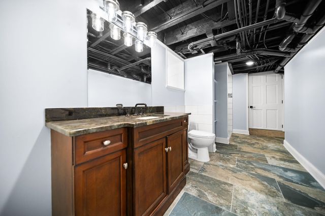 525 Fifth Street, Traverse City, MI 49684