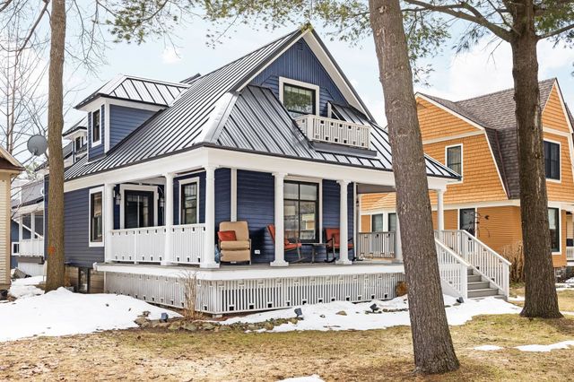 525 Fifth Street, Traverse City, MI 49684