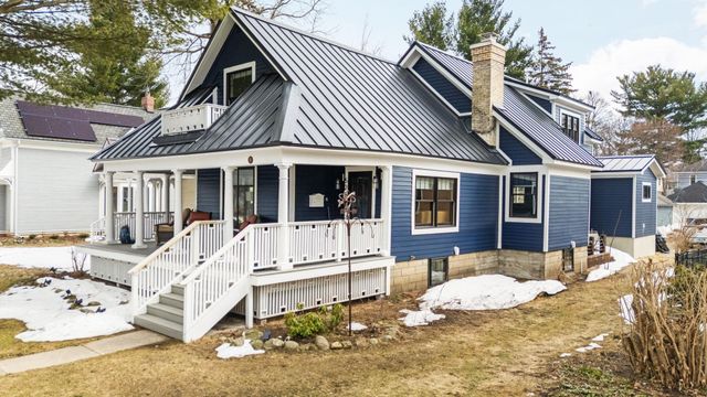 525 Fifth Street, Traverse City, MI 49684