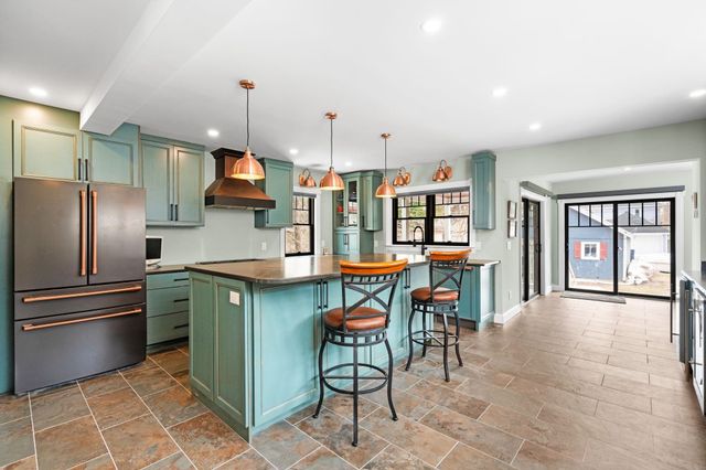 525 Fifth Street, Traverse City, MI 49684