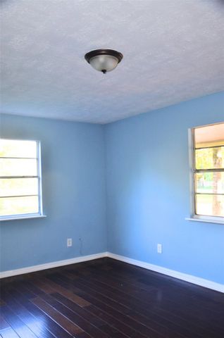 161 Woodman Drive, Cleveland, TX 77328