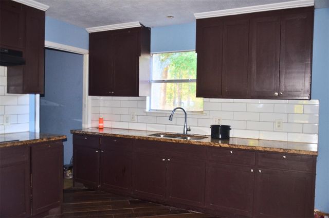 161 Woodman Drive, Cleveland, TX 77328