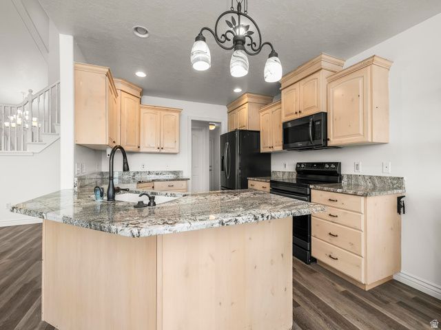 8987 N COTTAGE CANYON DR, Cedar Hills, UT 84062