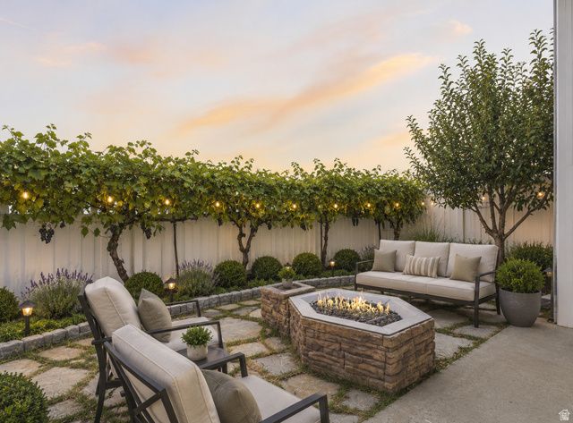 8987 N COTTAGE CANYON DR, Cedar Hills, UT 84062