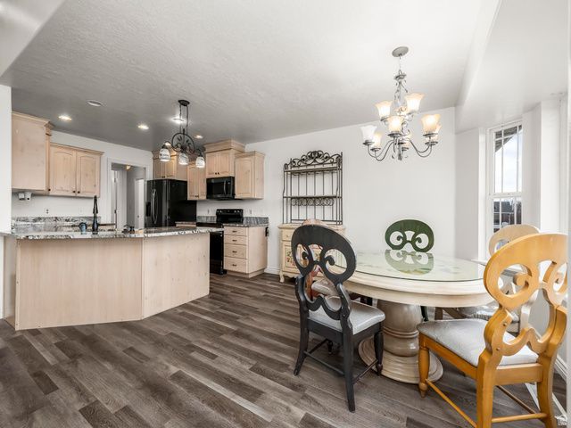 8987 N COTTAGE CANYON DR, Cedar Hills, UT 84062