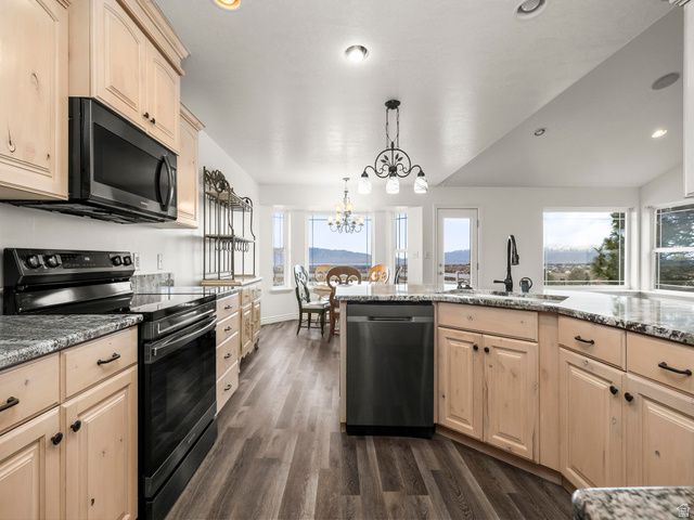 8987 N COTTAGE CANYON DR, Cedar Hills, UT 84062