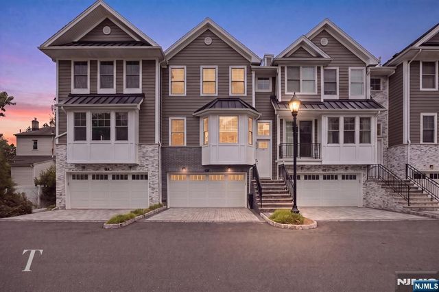 23 Legion Drive 103, Cresskill, NJ 07626