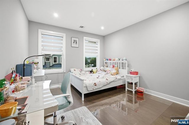 23 Legion Drive 103, Cresskill, NJ 07626