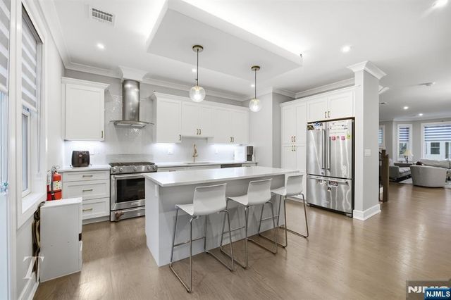 23 Legion Drive 103, Cresskill, NJ 07626