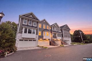 23 Legion Drive 103, Cresskill, NJ 07626