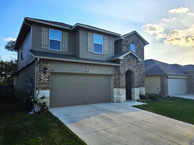 916 Armadillo DR, Seguin, TX 78155