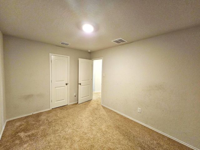 916 Armadillo DR, Seguin, TX 78155