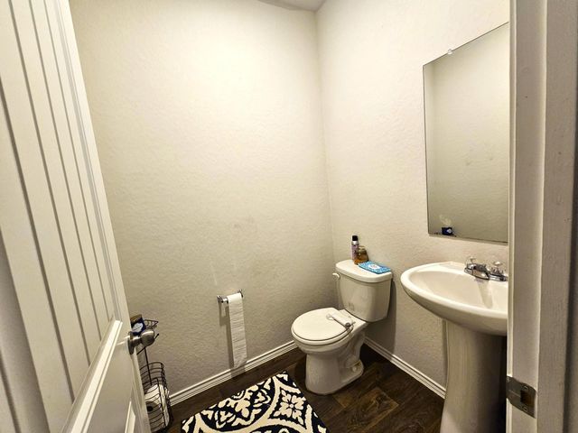 916 Armadillo DR, Seguin, TX 78155