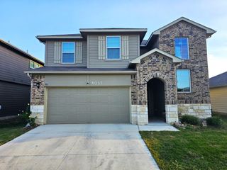 916 Armadillo DR, Seguin, TX 78155