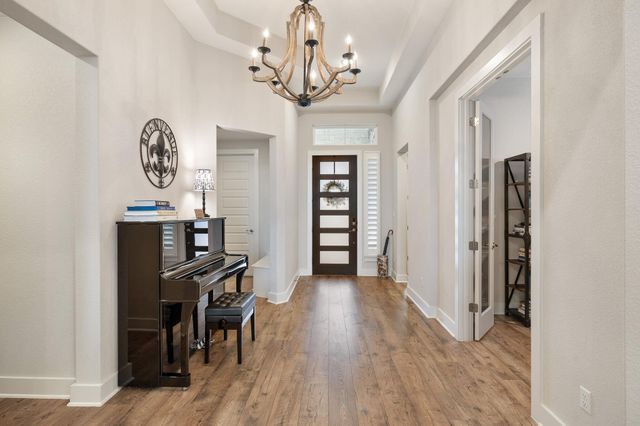 1219 Leaning Oak LN, Georgetown, TX 78628