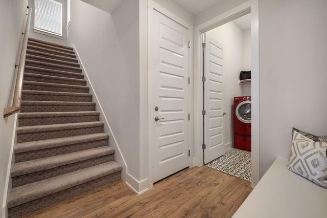 1219 Leaning Oak LN, Georgetown, TX 78628