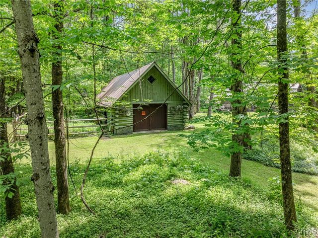 8520 Trenton Falls Prospect Road, Trenton, NY 13438
