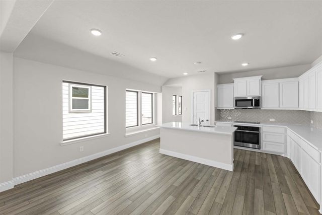 1640 Meadow Crest Drive, Aubrey, TX 76227