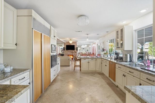 3182 Moonflower Drive, Las Vegas, NV 89146