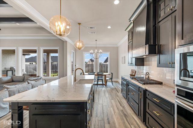 586 Corinth Circle, Bossier City, LA 71111