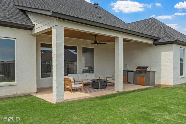 586 Corinth Circle, Bossier City, LA 71111